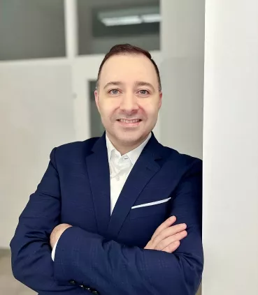 Dr.Med.Dent. Kasra Saremi-Rad