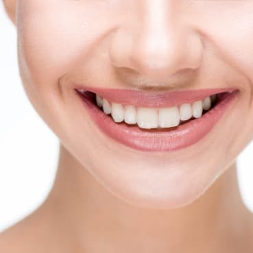 Kompositveneers - Ästhetische Zahnbehandlung und Verblendungen